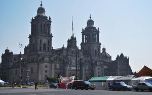 Thumbnail for Climate in Mexico City Year Round