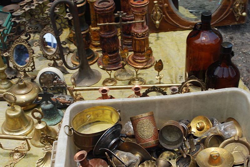 Sunday Lagunilla antiques market in Mexico City