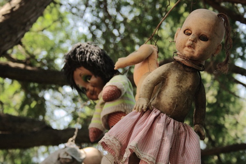 Island of Dolls