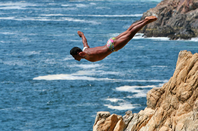 Cliff Diving Show in Acapulco
