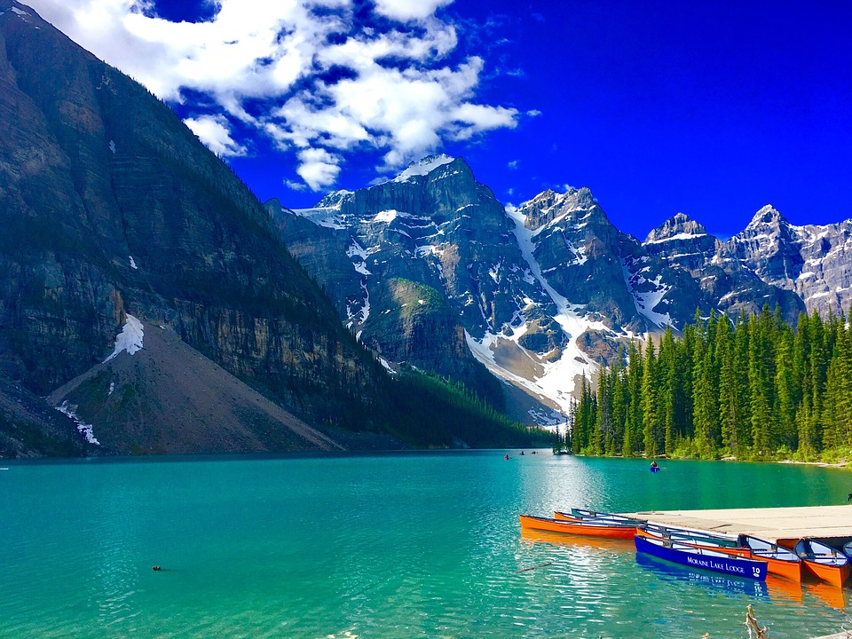 Moraine lake Alberta