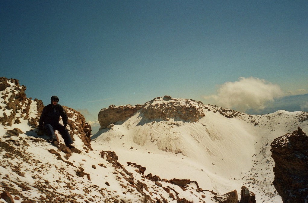 Iztaccihuatl mountain climbing