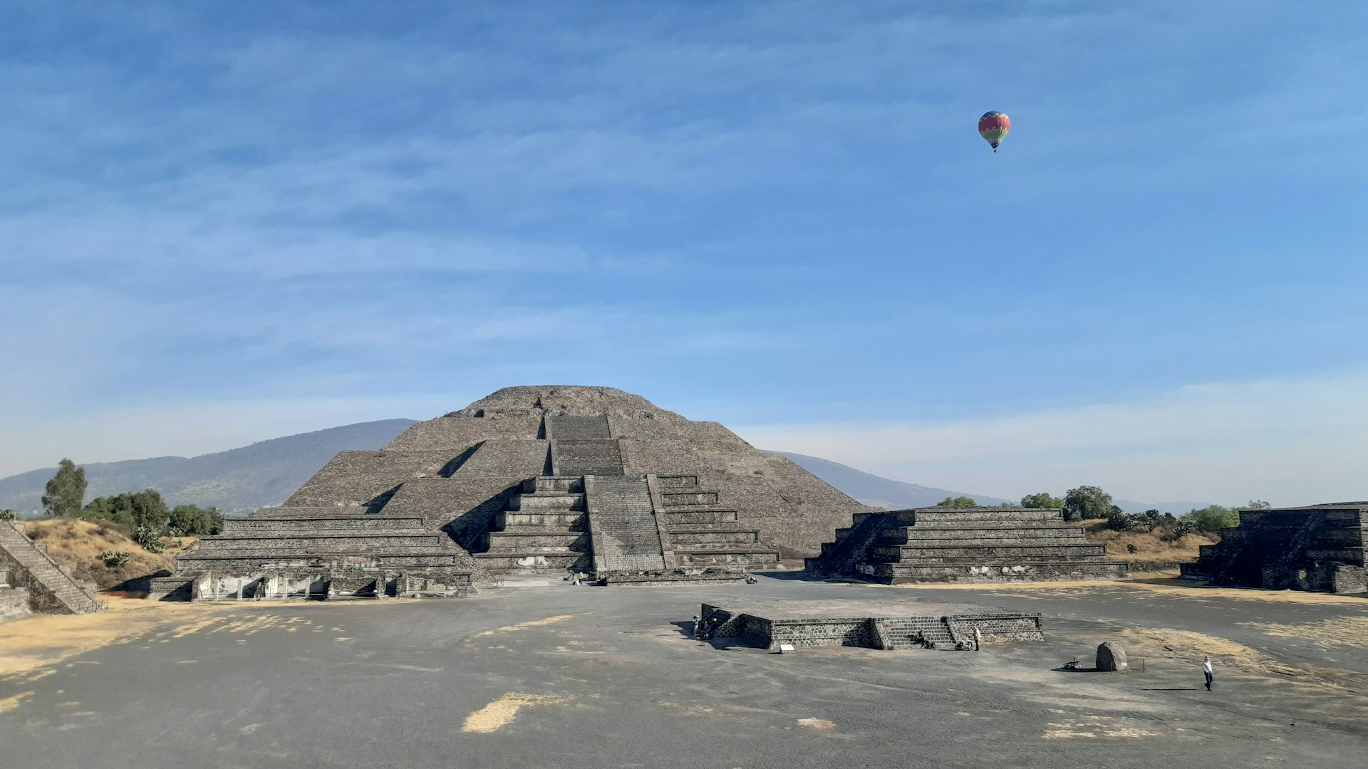 Teotihuacan pyramid