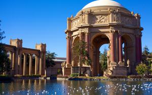Thumbnail for All about Mexico City’s Palace of Fine Arts
