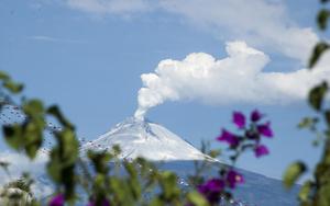 Thumbnail for Popocatépetl’s Impact on Mexico City’s Weather and Environment